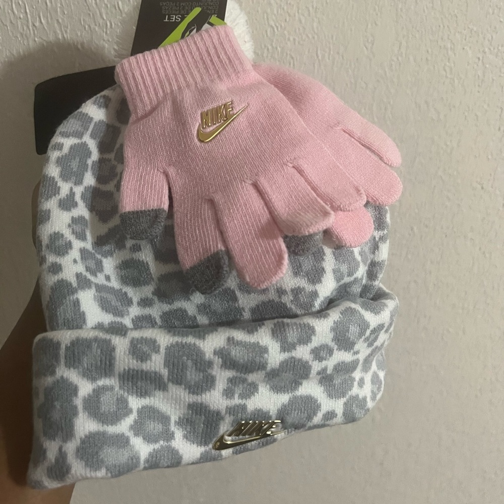 Nike hat set